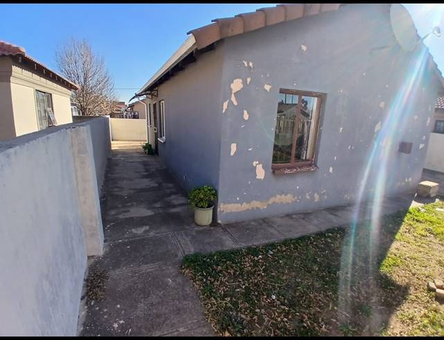 3 BEDROOM HOUSE FOR SALE IN WINDMILL PARK